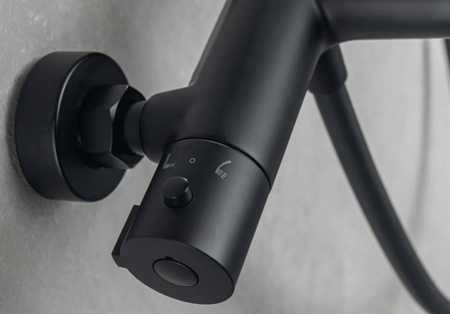 Термостатический смеситель для ванны AQUATEK, матовый черный AQ1043MB  Термостатический смеситель для ванны AQUATEK, матовый черный AQ1043MB