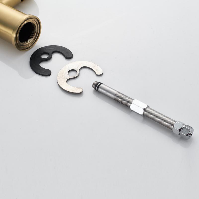 Смеситель для кухни с гибким изливом ROSE R958 R958G Смеситель для кухни с гибким изливом ROSE R958 R958G