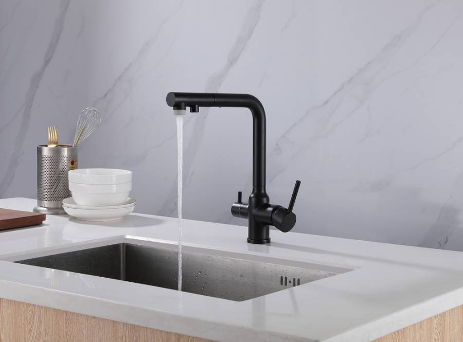 Смеситель ABBER Emotion AF8814B для кухни с подключением фильтра и выдвижной лейкой, черный матовый Смеситель ABBER Emotion AF8814B для кухни с подключением фильтра и выдвижной лейкой, черный матовый