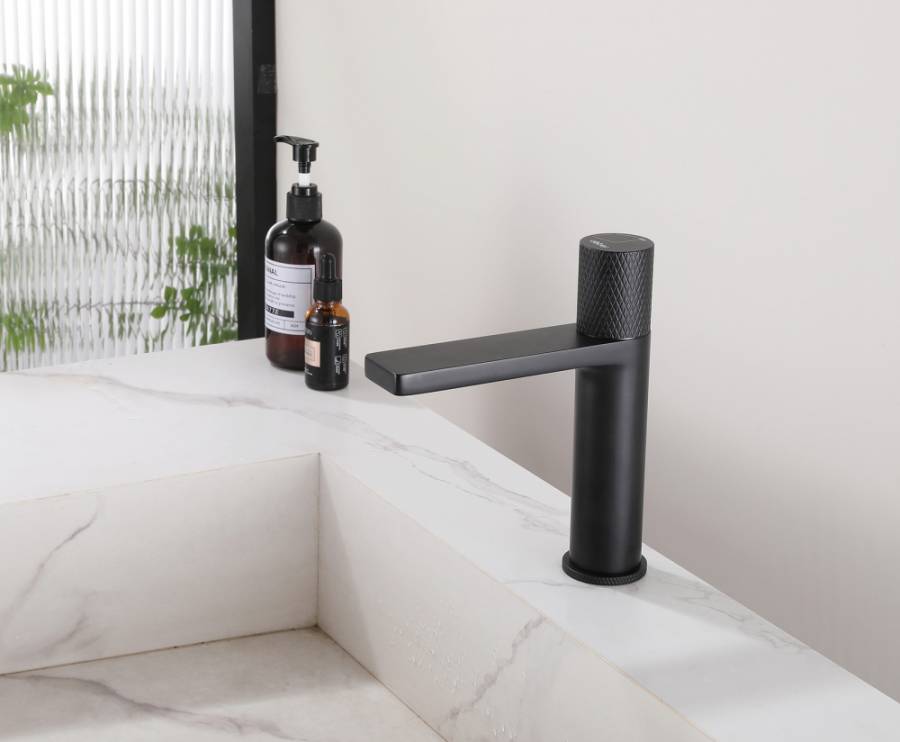 Смеситель ABBER Rund AF8710B для раковины, черный матовый Смеситель ABBER Rund AF8710B для раковины, черный матовый