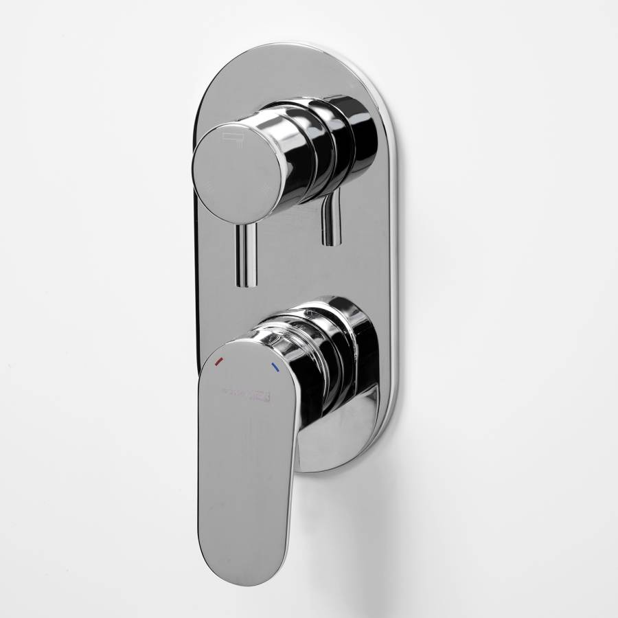 Dinkel 5871 Смеситель для ванны и душа Wasserkraft Dinkel 5871 Смеситель для ванны и душа Wasserkraft
