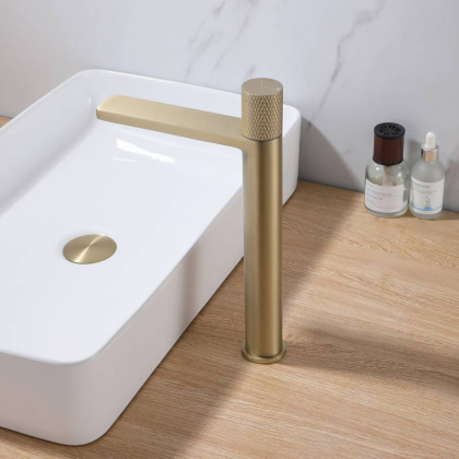 Смеситель для раковины Abber Rund AF8711G золото матовое