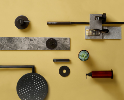 Душевой гарнитур Origin с ручным душем, цвет
черный матовый