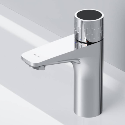 F90A02400 Gem Смеситель для умывальника с индикацией температуры, хром, шт. F90A02400 Gem Смеситель для умывальника с индикацией температуры, хром, шт.