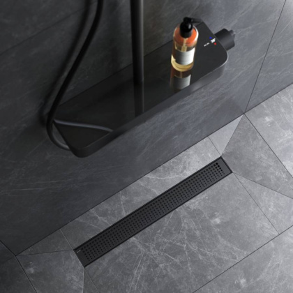 W01SC-P11-060-01BM MasterFlow Трап для душа линейный универс затвор Cut Gradient 60см цвет черн мат