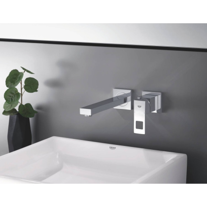 Смеситель для раковины Grohe Eurocube 23447000 хром Смеситель для раковины Grohe Eurocube 23447000 хром