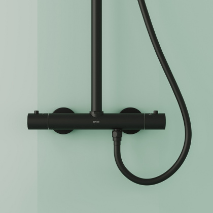 Душевая стойка SANCOS Game для душа с термостатическим смесителем, верхним и ручным душем, цвет черный матовый, арт. SC3002MB