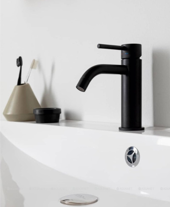 Смеситель для раковины Paffoni Light LIG071NO Смеситель для раковины Paffoni Light LIG071NO