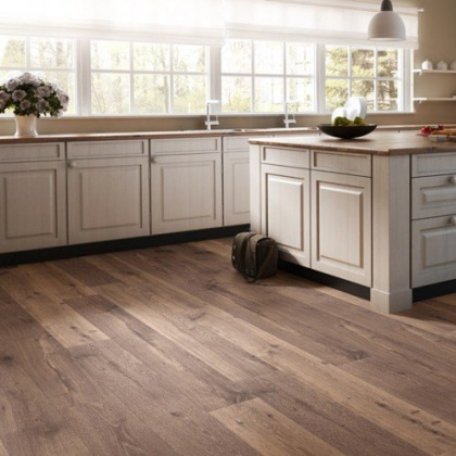 Ламинат Quick-step Perspective UF1001 Доска тем.дуба Vintage лак (9,5 мм/32 кл/1,507м2)1380*156, м2 Ламинат Quick-step Perspective UF1001 Доска тем.дуба Vintage лак (9,5 мм/32 кл/1,507м2)1380*156, м2