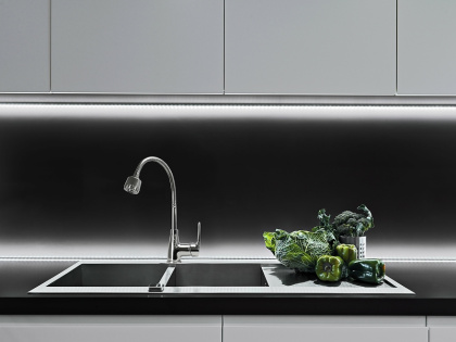 Смеситель Rossinka T40-26 для кухни с гибким изливом