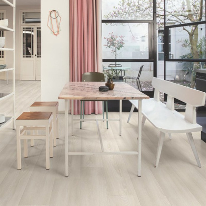 Ламинат QUICK-STEP CAPTURE SIG4757 Дуб белый премиум (9мм/32кл/2,048м2) (1 380мм*212мм), м2