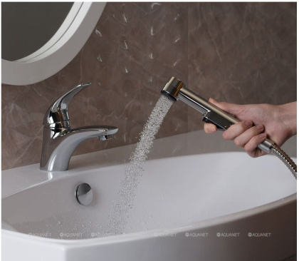 Смеситель с гигиеническим душем Aquanet Cobra SD90363-3 Смеситель с гигиеническим душем Aquanet Cobra SD90363-3