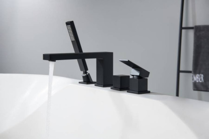 Смеситель Timo Selene 2130/03Y на борт ванны, черный матовый