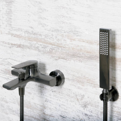 Wiese 8401 Смеситель для ванны с коротким изливом Wasserkraft