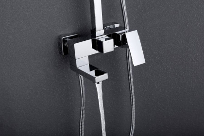 Душевая стойка ABBER Daheim AF8216 с изливом, хром