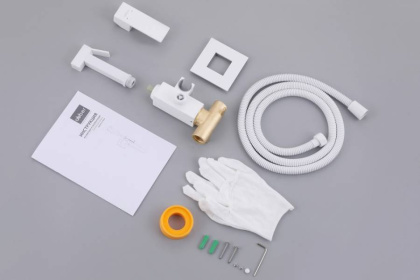 Смеситель ABBER Daheim AF8226W с гигиеническим душем,белый матовый