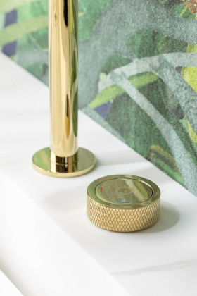 Смеситель автоматический для раковины на 2 отв. TECH ЗОЛОТО Смеситель автоматический для раковины на 2 отв. TECH ЗОЛОТО